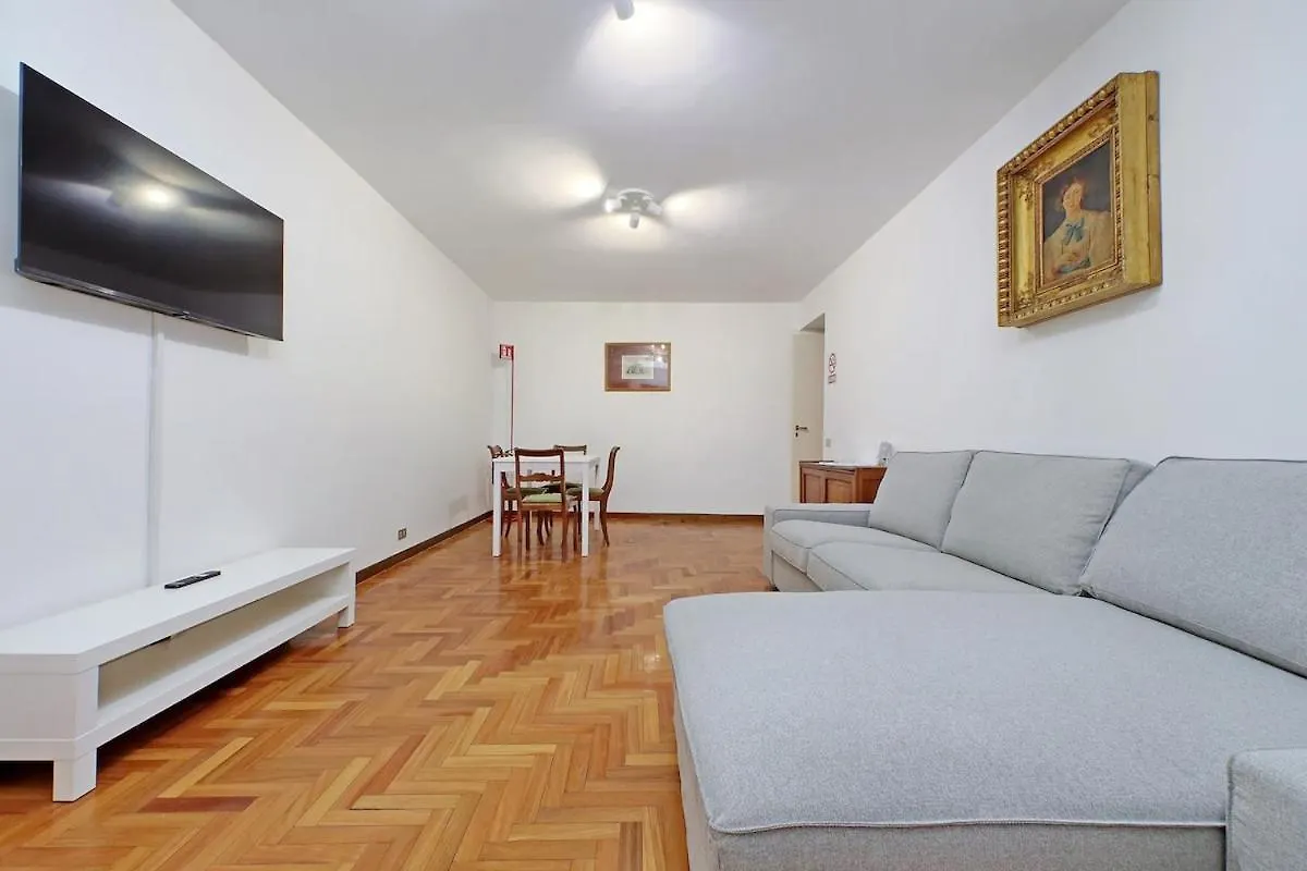 Pantheon Apartment Rondanini ローマ イタリア