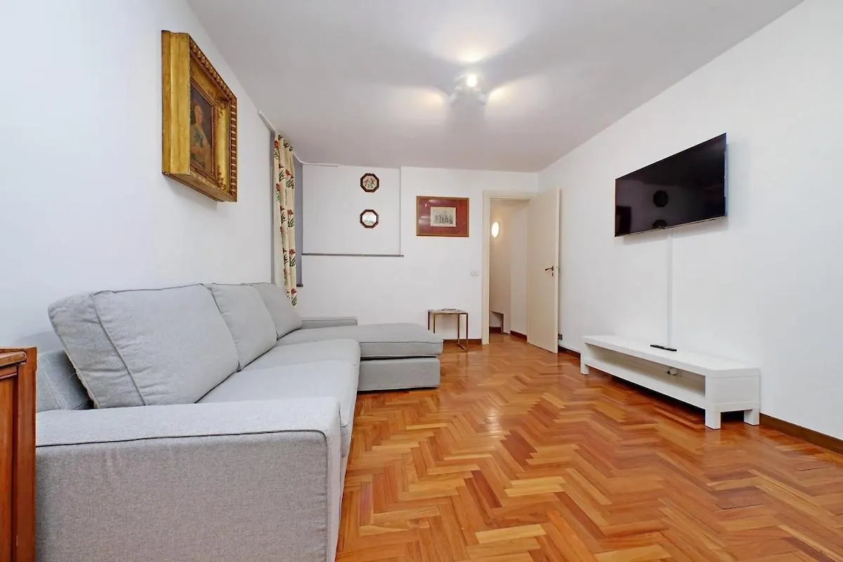 Pantheon Apartment Rondanini ローマ
