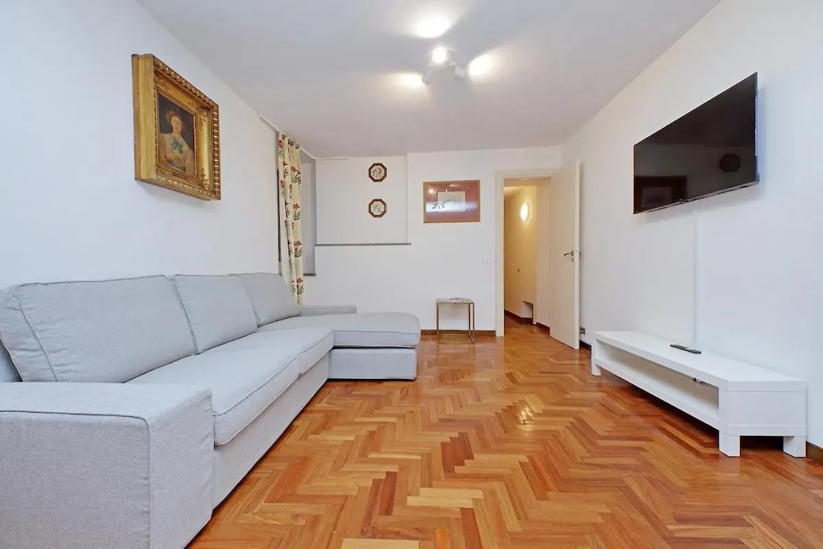 Pantheon Apartment Rondanini Roma