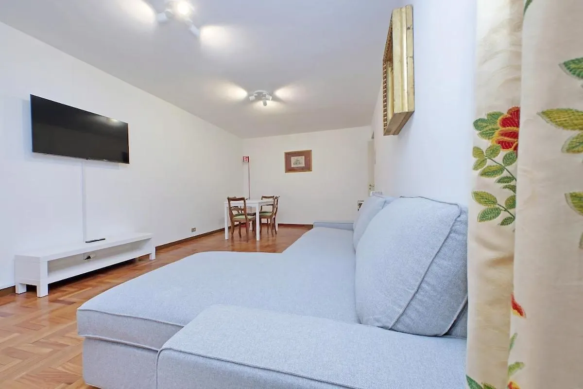 Pantheon Apartment Rondanini Roma